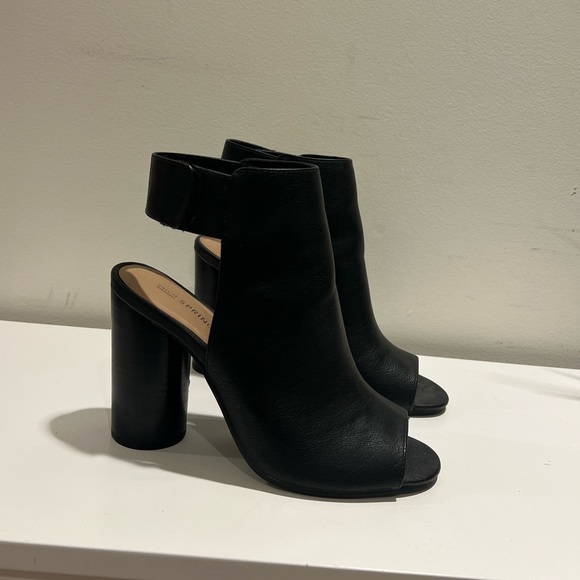 Call it Spring Wedges - Picture 2 of 6